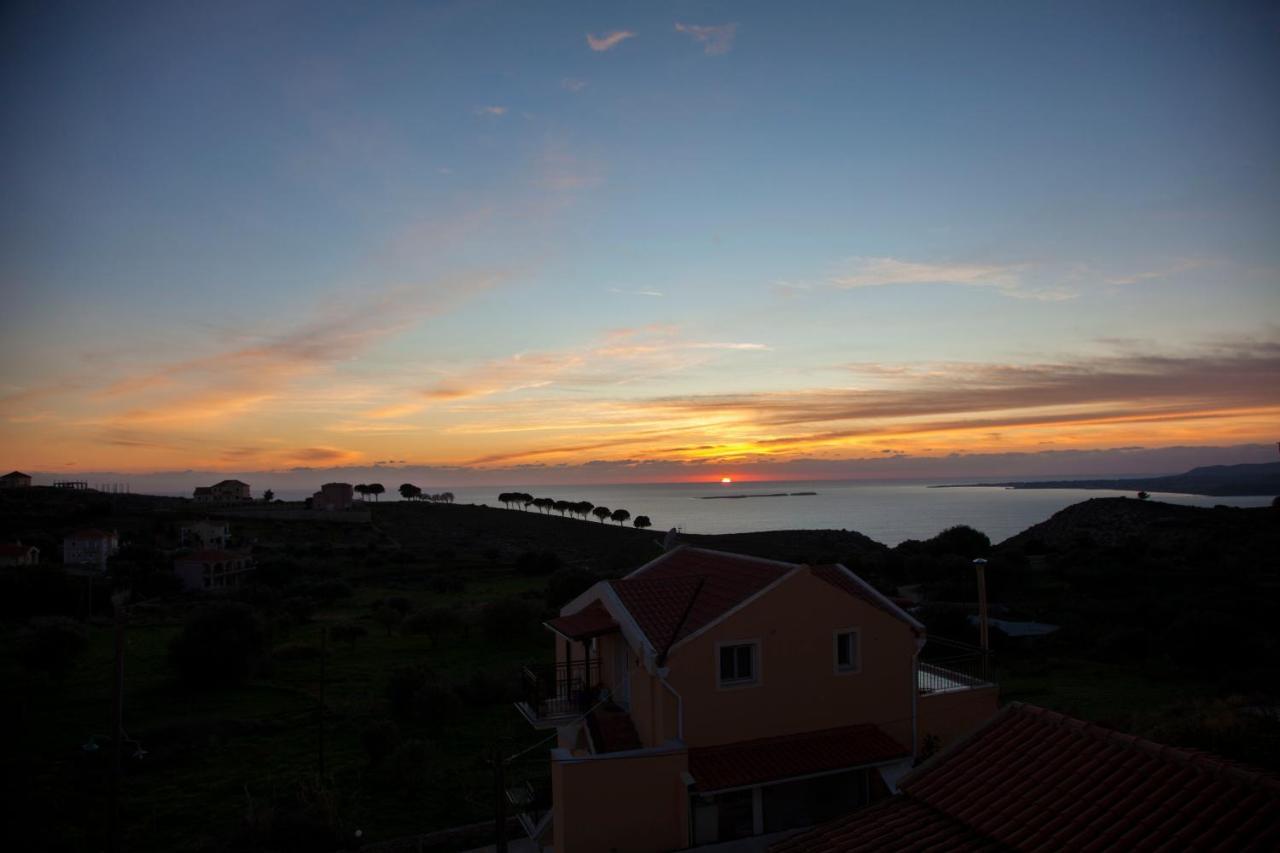 Greg'S House Kefalonia 阿尔戈斯托利翁 外观 照片